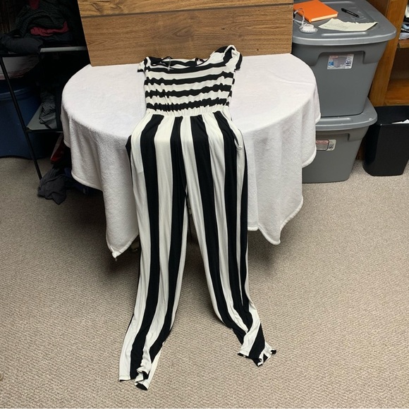12PM by Mon Ami size small black/cream striped pantsuit has pockets - Picture 6 of 6
